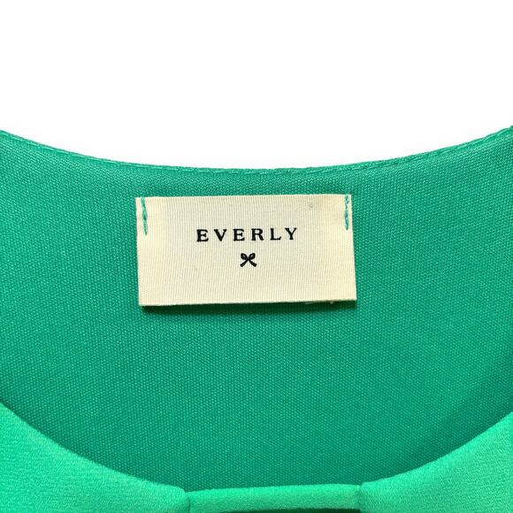 Everly Ruffle Double Hem Shift Dress Size Medium Peacock Teal Green Flowy - Picture 4 of 5